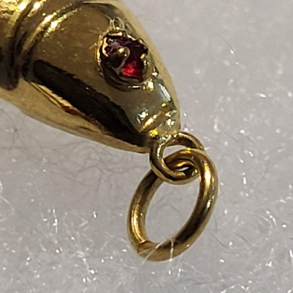 14K Gold Fish Pendant (3cm) - Picture 5 of 9